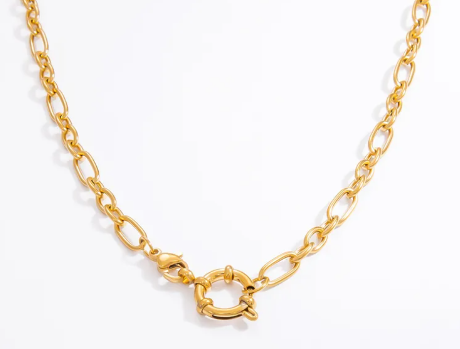 Gold oval chain with carabiner
